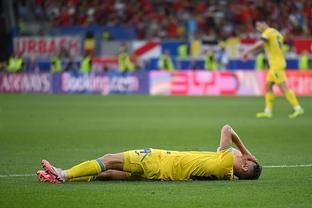 官方：奥斯梅恩伤缺4周，无缘对阵南非、贝宁的世界杯预选赛